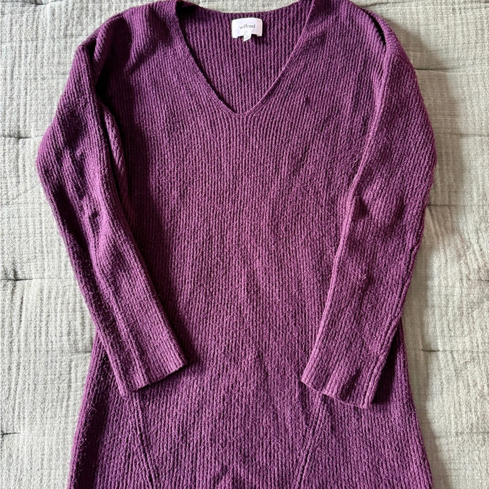 Aritzia Women’s Wilfred Ribbed V-Neck Sweater, Plum, Size XS